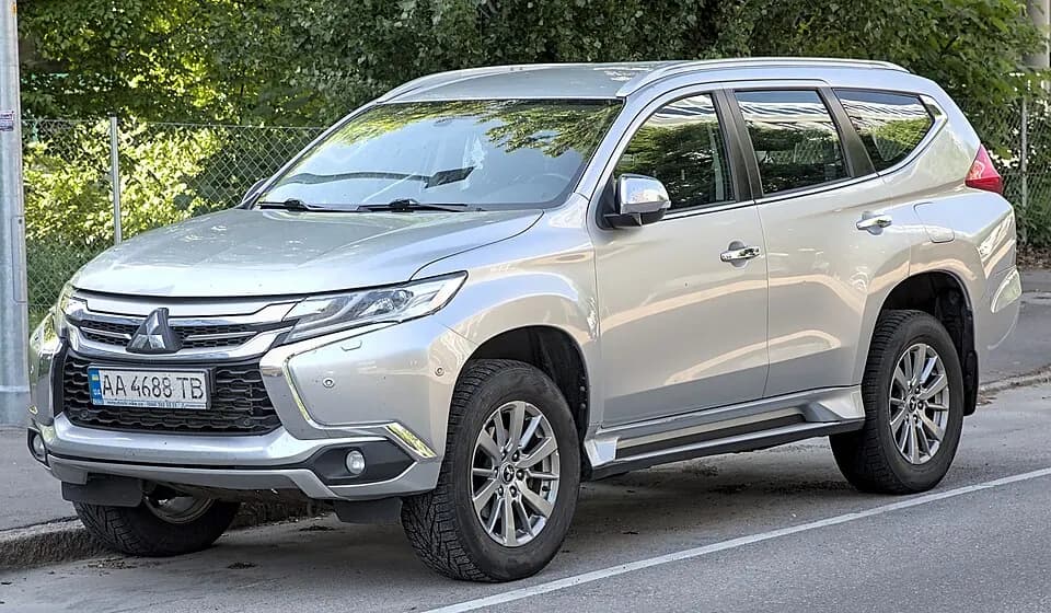 Mitsubishi Pajero Sport QG