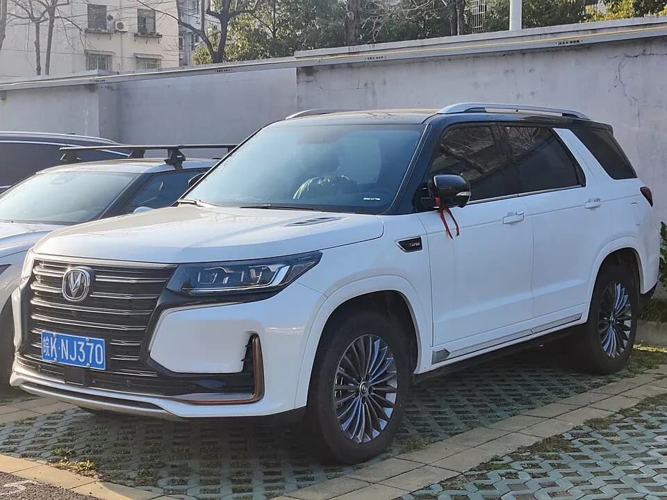 Changan CS95