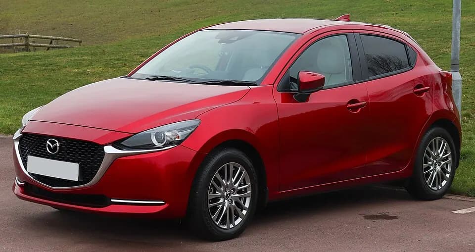 Mazda Demio (Mazda2) из Японии: поколения DE/DJ, цены и стоимость под ключ