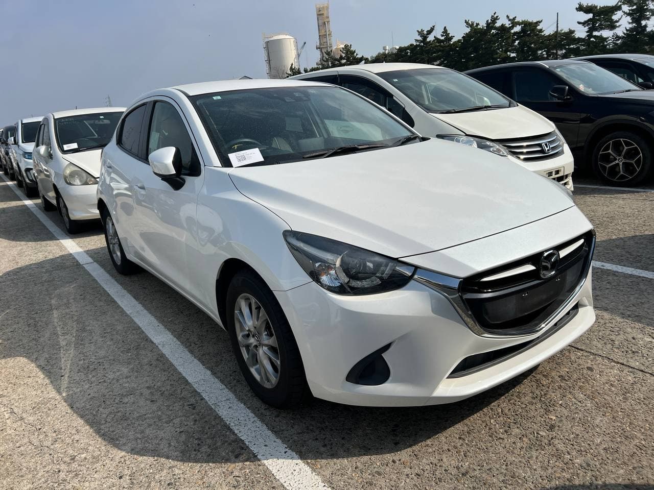 Mazda Demio 2016 — фото 1