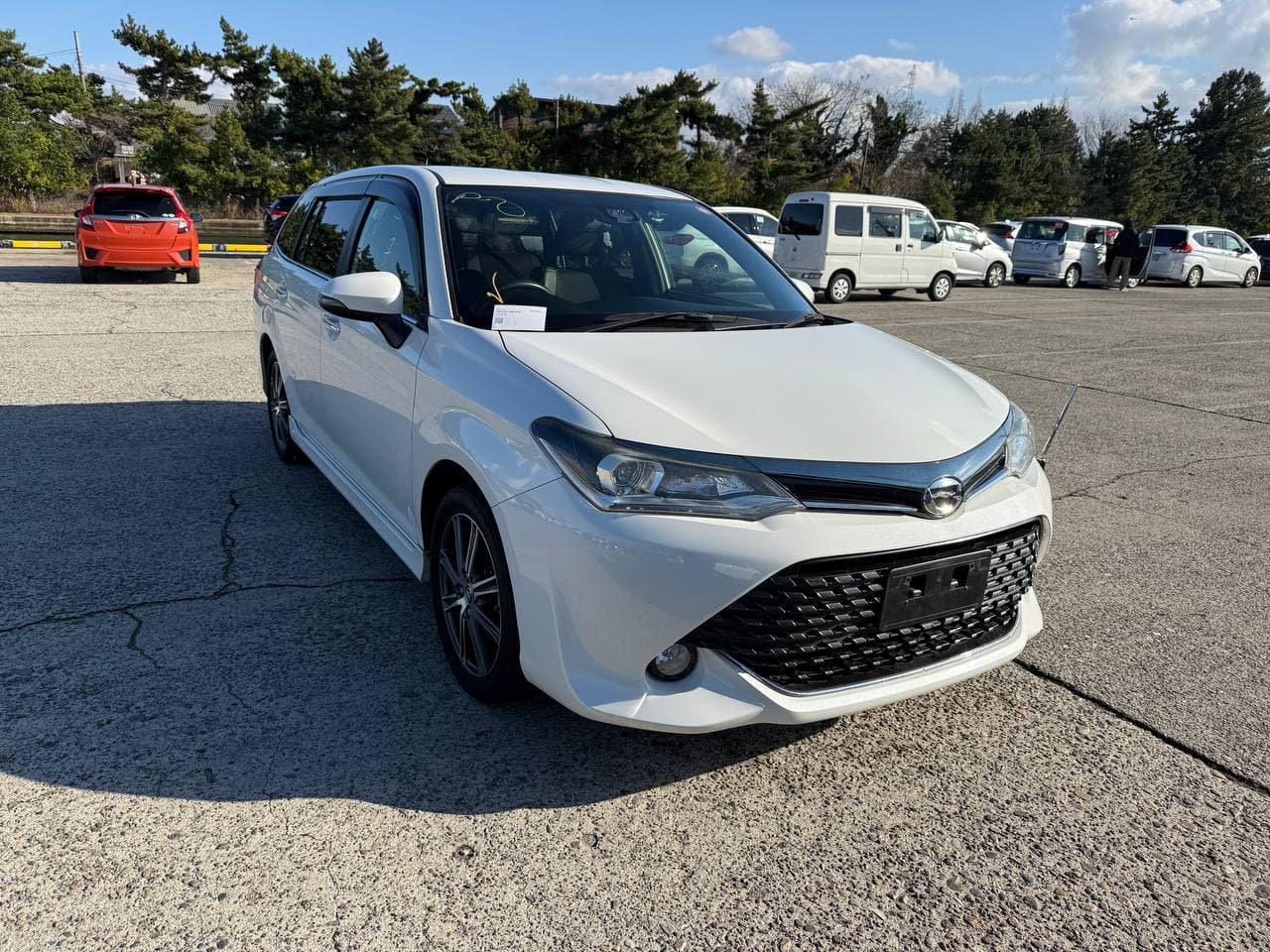 Toyota Corolla Fielder NRE161G 2015 — фото 1