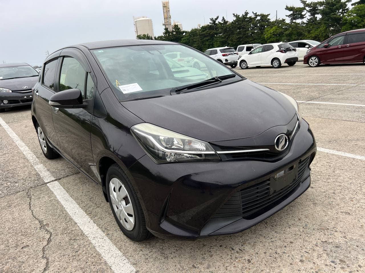 Toyota Vitz 2016 — фото 1