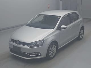 Volkswagen POLO 2015
