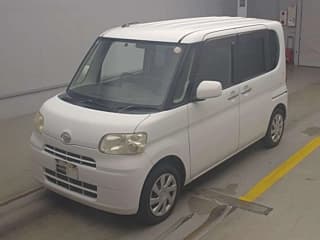 Daihatsu TANTO 2012