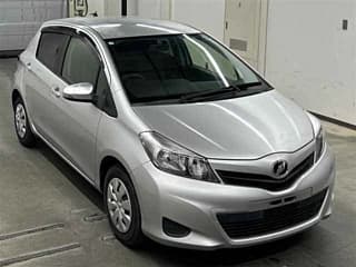 Toyota VITZ 2013