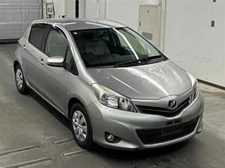 Toyota VITZ 2012