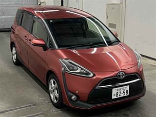 Toyota SIENTA 2016