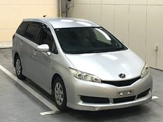 Toyota WISH 2011