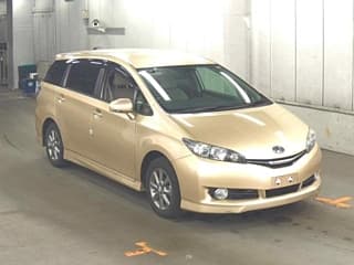 Toyota WISH 2014