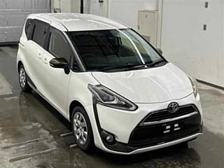 Toyota SIENTA 2016