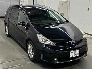 Toyota PRIUS ALPHA 2016