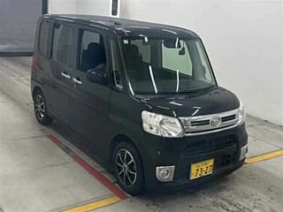 Daihatsu TANTO 2017