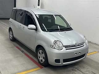 Toyota SIENTA 2012