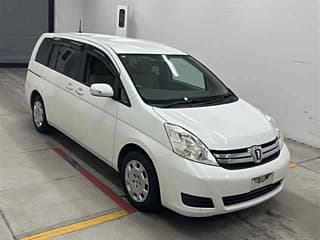 Toyota ISIS 2012