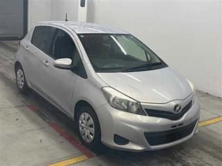 Toyota VITZ 2013