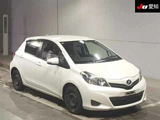 Toyota VITZ 2011
