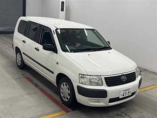 Toyota SUCCEED 2010