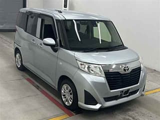 Toyota ROOMY 2018