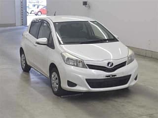 Toyota VITZ 2013