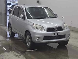 Toyota RUSH 2015