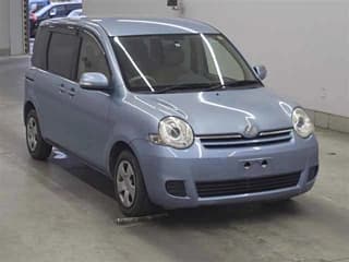 Toyota SIENTA 2013
