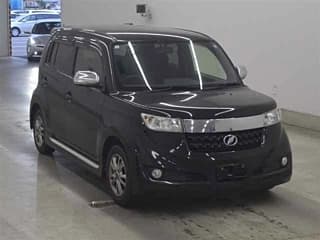 Toyota BB 2015