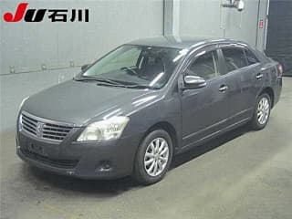 Toyota PREMIO 2013