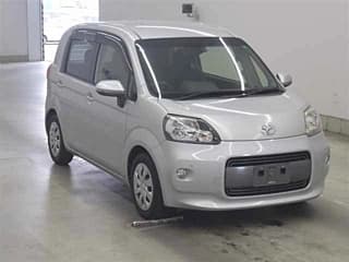 Toyota PORTE 2015