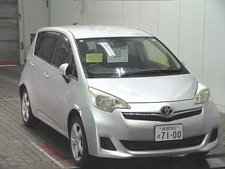 Toyota RACTIS 2012
