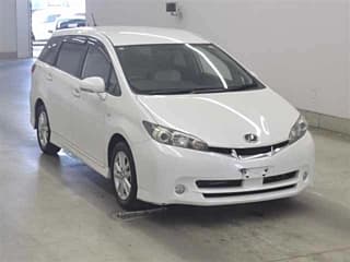 Toyota WISH 2011