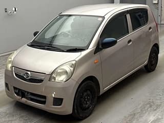 Daihatsu MIRA 2011