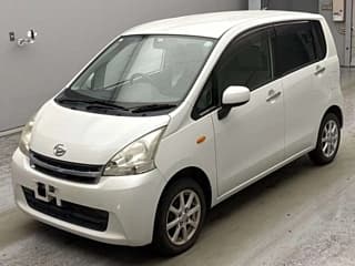 Daihatsu MOVE 2011