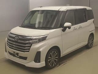 Toyota ROOMY 2021