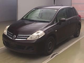 Nissan TIIDA 2012