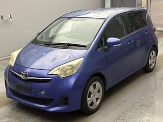 Toyota RACTIS 2010