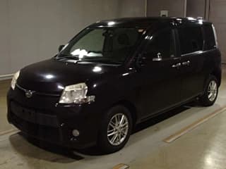 Toyota SIENTA 2013