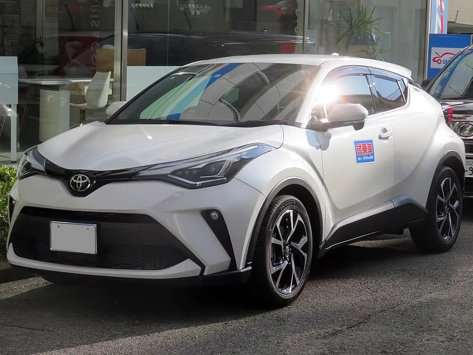 Toyota C-HR NGX10