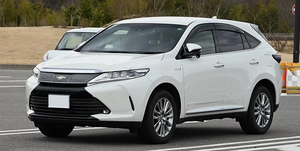 Toyota Harrier XU60