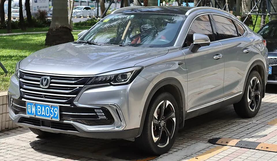 Changan CS85 — фото 1
