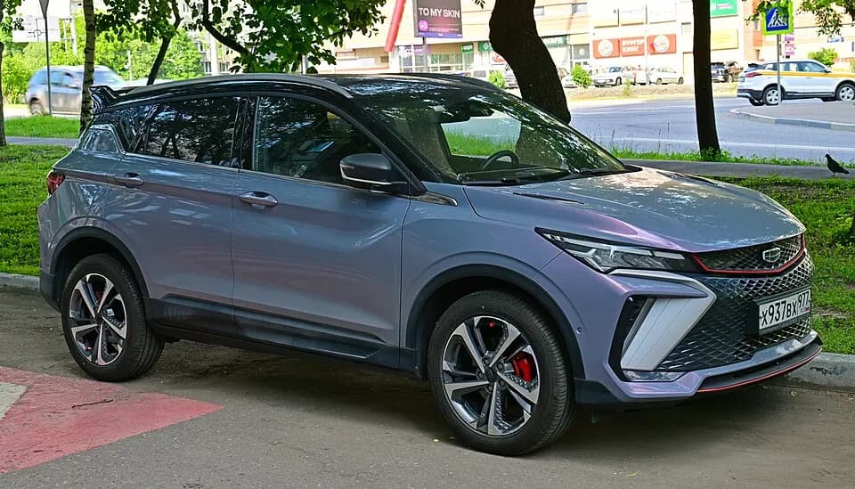 Geely Coolray из Китая: параллельный импорт, цены и утильсбор 2026