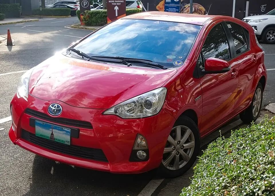 Toyota Prius c NHP10