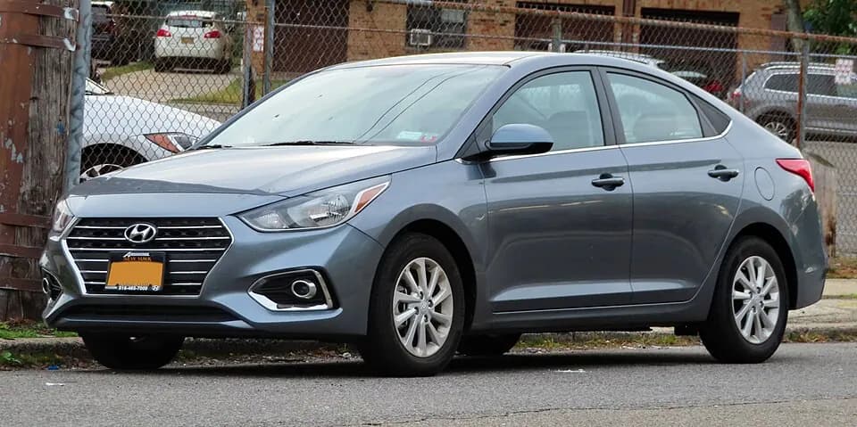 Hyundai Accent HC