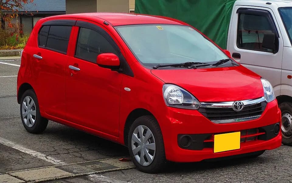 Toyota Pixis Epoch LA300