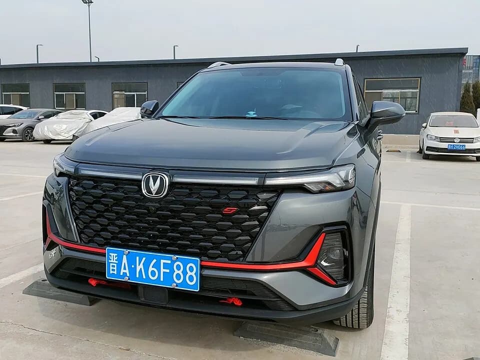 Changan CS35 — фото 1