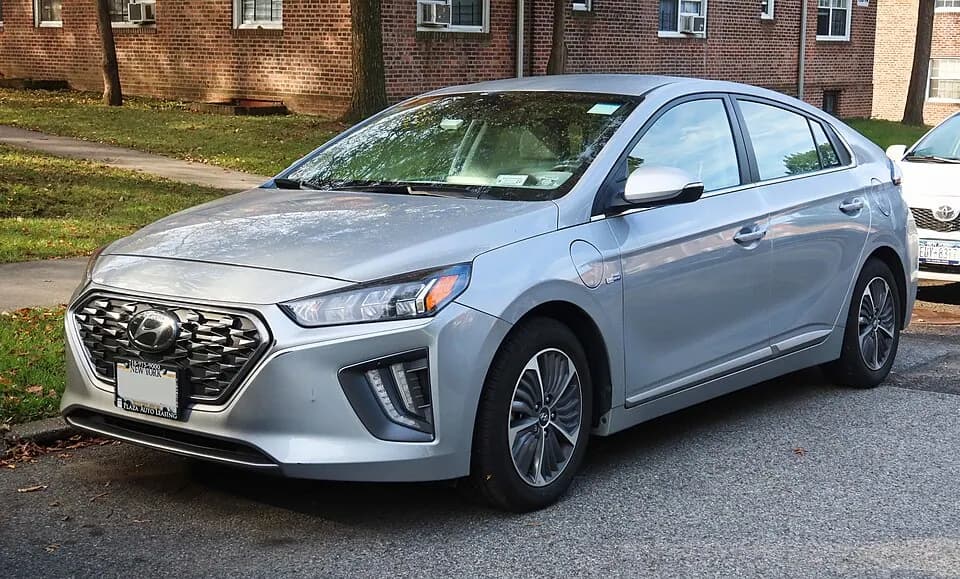 Hyundai IONIQ Hybrid