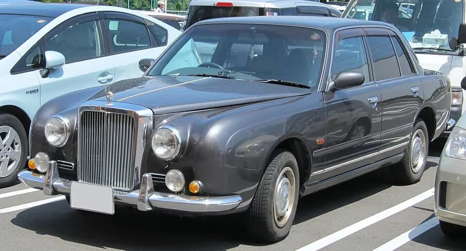 Mitsuoka Galue 30