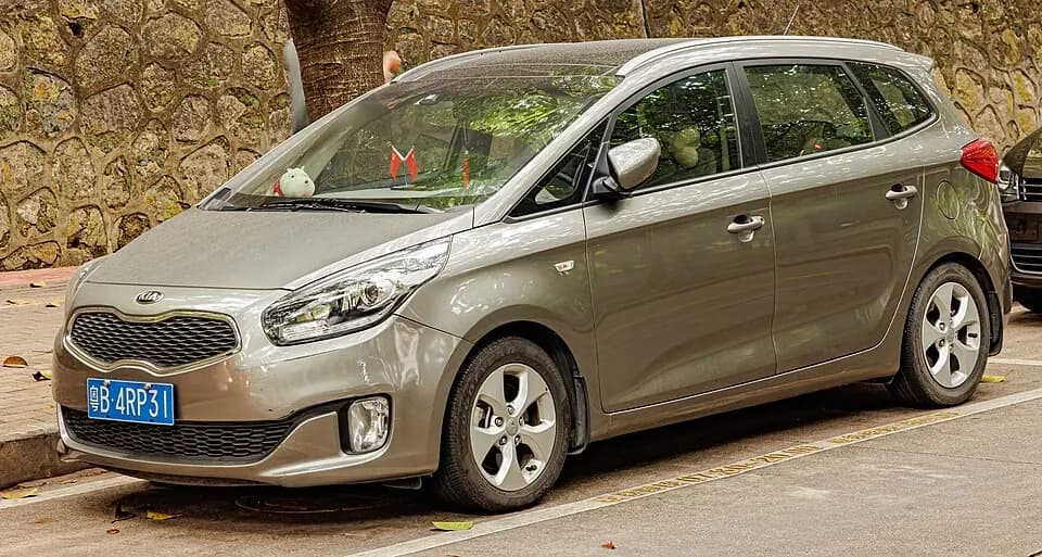 Kia Carens RP