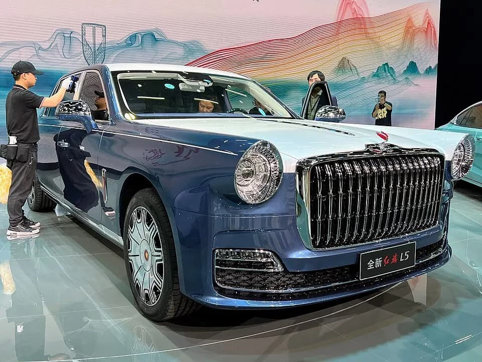 Hongqi L5 — фото 1