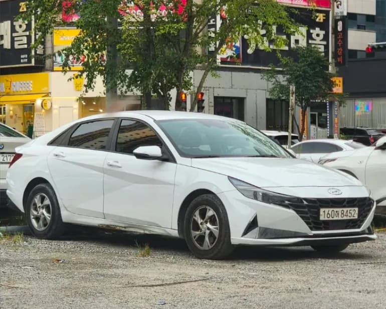 Hyundai Elantra CN7