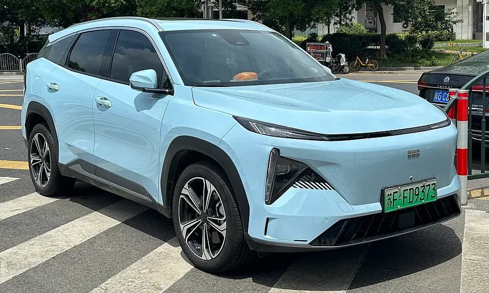 Geely Galaxy L7